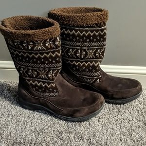 Brown boots